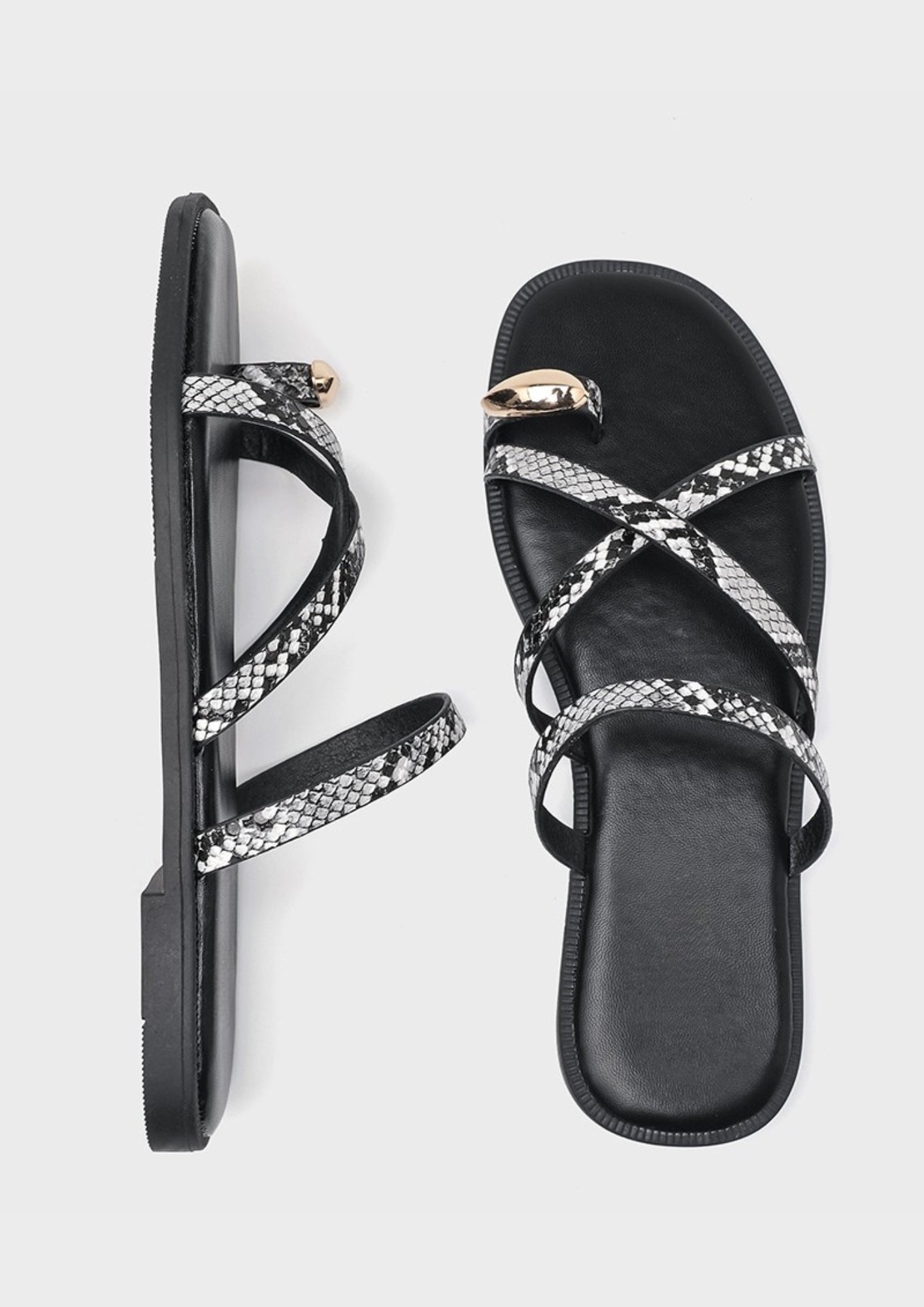 Chinelo NARA Python