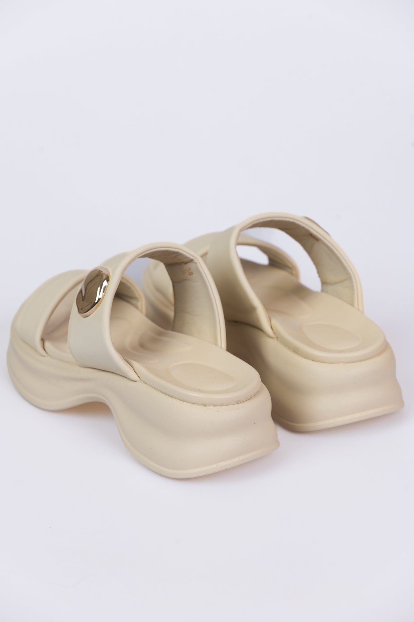 Chinelo MIRÉA Bege